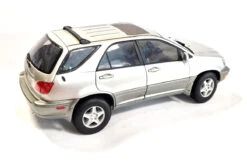 Gebraucht! Autoart 70031 Gateway Lexus RX300 Silber (LHD) Maßstab 1:18 - Fast Wie Neu -Spielwarenladen 20230707 145048