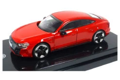 Para64 65332 Audi RS E-tron GT Rot (RHD) Maßstab 1:64 Modellauto