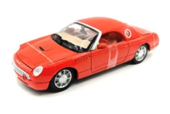 Motormax 79853 Ford Thunderbird "James Bond" Orange 2002 Maßstab 1:24 Modellauto