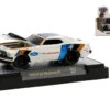 M2 Machines 82161-R23-22-04 Ford Mustang GT Weiss/schwarz/braun/blau 1969 Maßstab Ca. 1:64 Modellaut