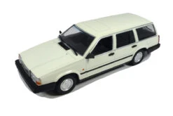 Maxichamps 940171710 Volvo 740 GL Weiss 1986 Maßstab 1:43 Modellauto